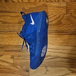 Nike PG 2.5 basketball shoes